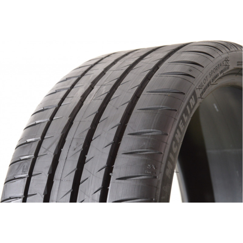 Michelin - Pilot Sport 4S - 265/30 R19