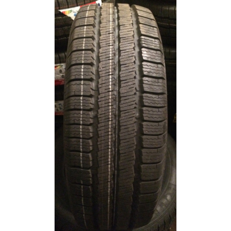 Gt Radial - Maxmiler WT2 - 225/70 R15C