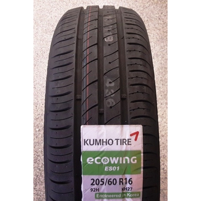 Kumho - ECOWING ES01 KH27 - 235/60 R16C
