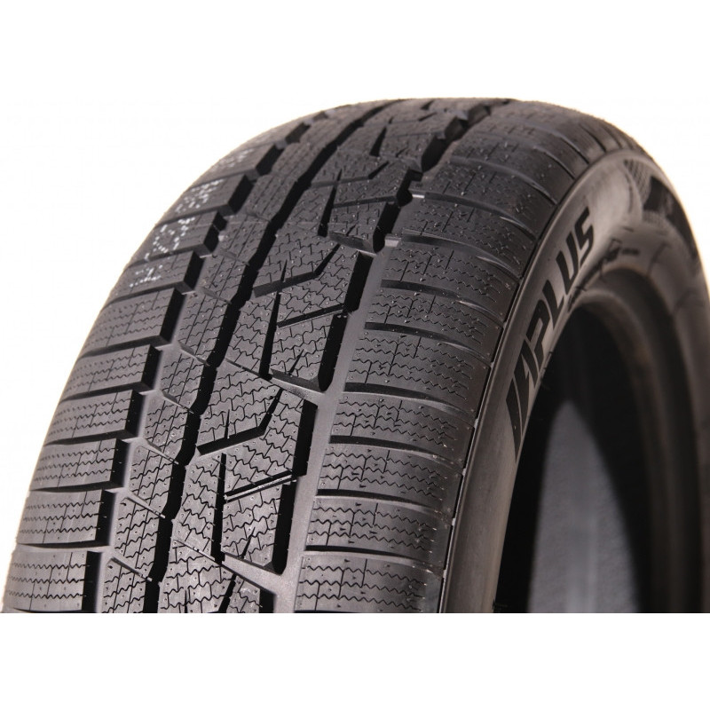 Aplus - A702 - 235/45 R18