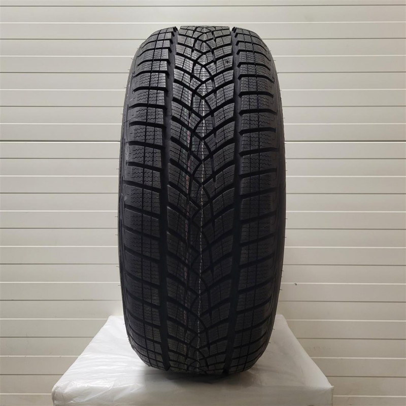 Good Year - ULTRA GRIP ICE 2  - 225/45 R17