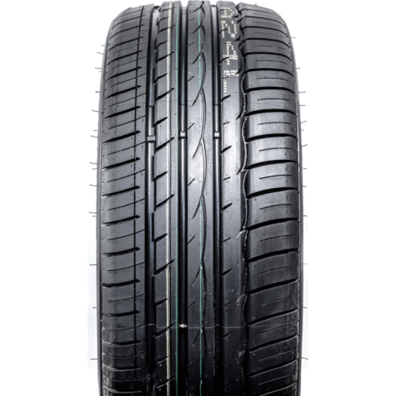 Comforser - CF710 - 215/55 R17