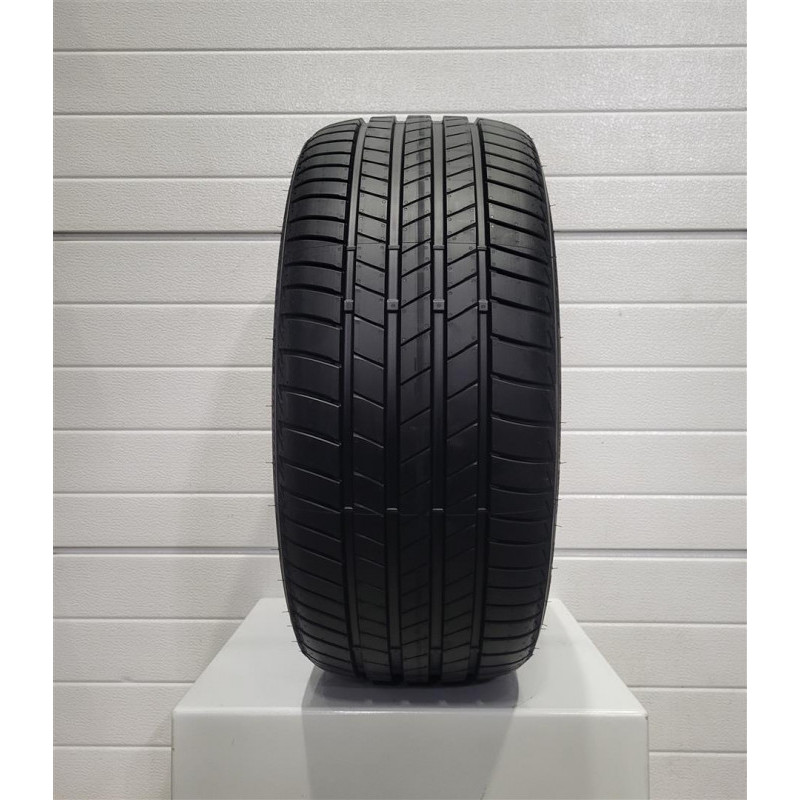 Firestone - Roadhawk 2 - 235/45 R19