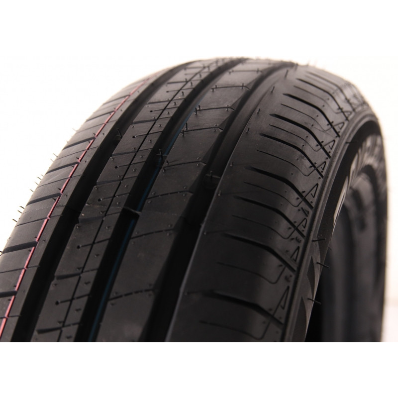 Royal Black - Royalmile - 215/65 R16