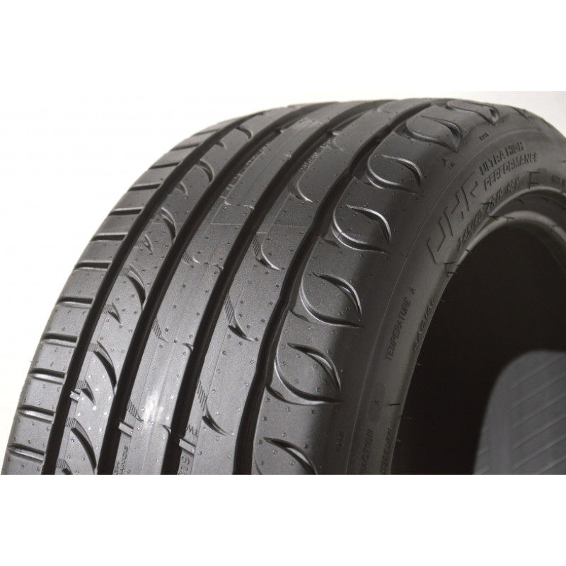 Kormoran - UHP Ultra High Performance - 215/40 R17